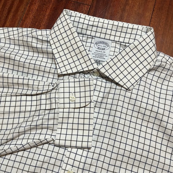Brooks Brothers Other - Brooks Brothers Shirt Mens 16.5 35 White Gray Check Plaid Non-Iron Stretch Reg